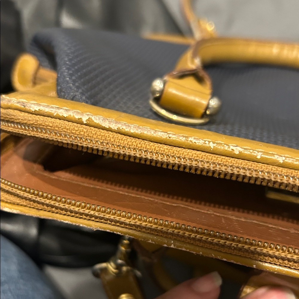 Sylvia Toledano VERY VINTAGE Tan and Black Satchel well loved. - Picture 5 of 8